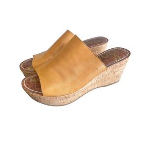 Sam Edelman Tan/ Camel colored open toe mules Size 39